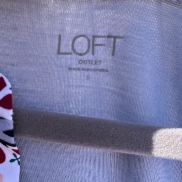 Loft sleeveless top size small - Picture 3 of 15